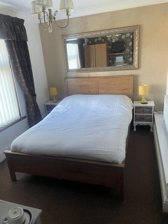 Milton Hotel Llanwern Village نيوبورت المظهر الخارجي الصورة